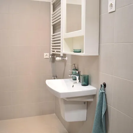 Dora ブダペスト